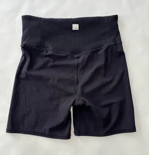 Vuori Ribbed Studio Shorts - Black Bike Shorts - Women's Medium thumbnail 1
