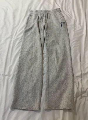 hollister bow wide leg sweatpants thumbnail 2