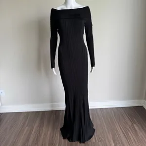 Self-Portrait Off The-Shoulder Ribbed-Knit Maxi Dress Size XL Black thumbnail 3