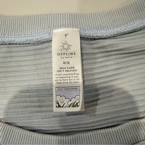 Offline by Aerie Sidewalk Seamless Ribbed Cropped TShirt Womens Medium LightBlue thumbnail 3