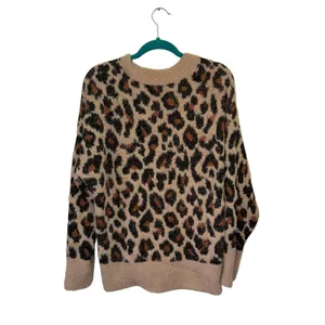 Time and Tru Leopard‎ Print Sweater Large Tan Animal Print Cozy Pullover thumbnail 2