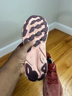 Hoka One One Clifton 9 “Pink” 1127896 RERT Size 10.5W B NO BOX thumbnail 10