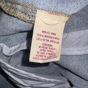 Wishlist Women's Boutique Denim Long Sleeve Button Up Size Medium thumbnail 9