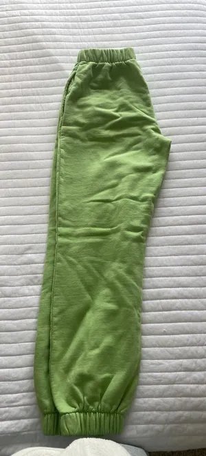 Brandy Melville Green Sweatpants thumbnail 4