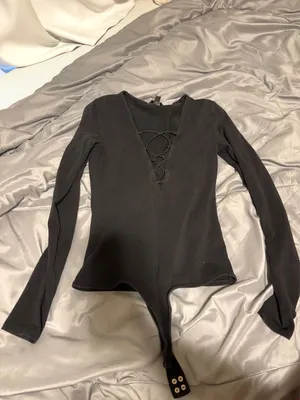 Guess body low cut bodysuit  thumbnail 2