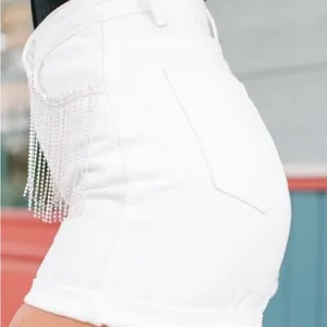 Cloud Ten She’s Stealing Our Hearts White Girls Trip Rhinestone‎ Shorts Sz S thumbnail 4