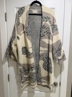 Anthropologie cardigan thumbnail 3