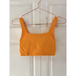 Lululemon Ribbed Train‎ Bra Medium Support, C/D Cups Clementine Size 4 thumbnail 3