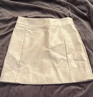 Forever 21 Mini Skirt thumbnail 3
