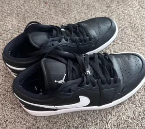 Air Jordan Women’s Nike Black thumbnail 1