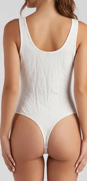 Windsor Queen of Hearts Graphic Bodysuit - XS thumbnail 2