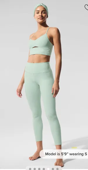 Alo Yoga Set Airlift Bra & Leggings thumbnail 1