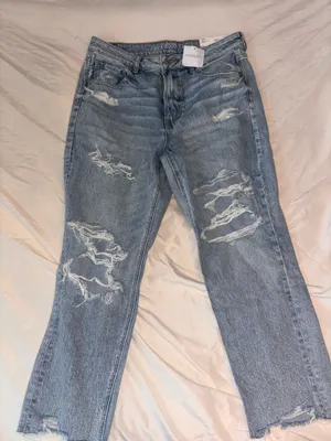 American Eagle Mom Jeans thumbnail 1