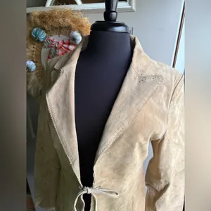 Y2K vintage Me Jane nude suede open front tie blazer, size large thumbnail 3