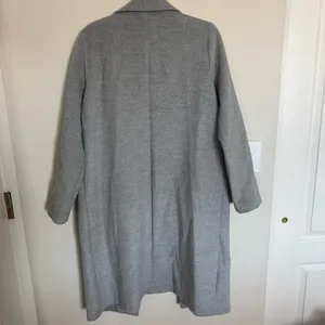 H&M Long Straight Cut Coat Jacket Light Gray Snap Closure Pockets Womens Size 8 thumbnail 8