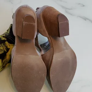 Cato Light Gray Suede Ankle Booties thumbnail 6