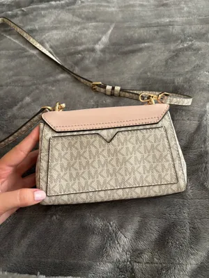 Michael Kors Purse thumbnail 2