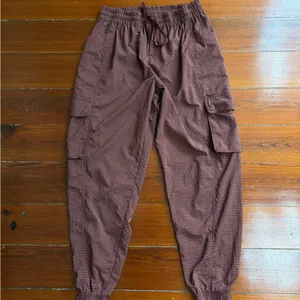 Fabletics Ripstop Cargo Brown Check Trendy Casual Quick Dry Joggers Sz M 💚🍄 thumbnail 7