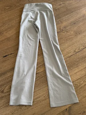 Lululemon Lululemon Brushed Softstreme‎ Ribbed Zip Flared Pant 32.5"size 4 thumbnail 3