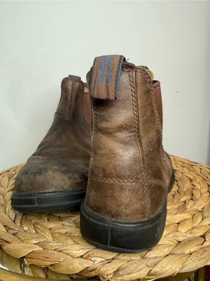 AS IS Blundstone Boot 584 Chelsea Boots Rustic Brown Leather PLAY No Insoles thumbnail 10