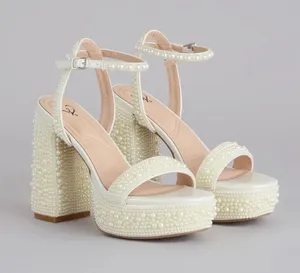 Windsor Here Comes The Glow Pearl Heels thumbnail 1