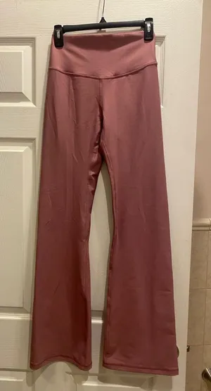 Abercrombie YPB flare leggings thumbnail 1