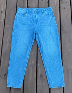 American Eagle Jeans Mom Jean Light‎ Wash Blue Denim Strigid Size 18 thumbnail 1
