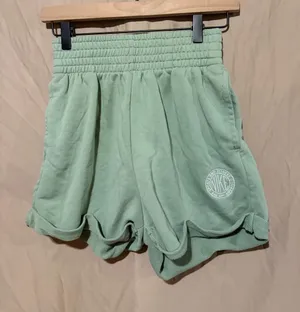 Nike shorts thumbnail 1