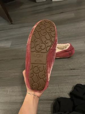 UGG Slippers thumbnail 4