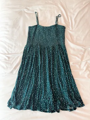 Forever 21 Emerald Green Dotted Smocked Dress Size Small thumbnail 2