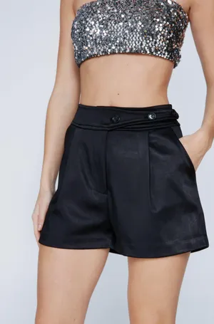 Nasty Gal NEW BLACK SATIN SHORTS SIZE 2! thumbnail 1