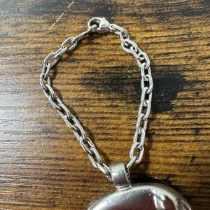 Cartier Silver Metal Panther Circle Keychain Bag Charm Engraved Pendant thumbnail 12