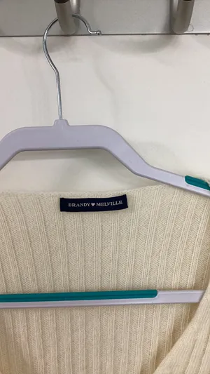 Brandy Melville V Neck Sweater In Cream thumbnail 3