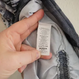 Prana Women Small Grey Mandala Graphic Strappy Racerback Yoga Tank Top Shelf Bra thumbnail 6