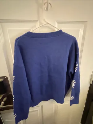 Source Unknown Blue Daisy Button-Front Women's Sweater Cardigan - Size Large thumbnail 2