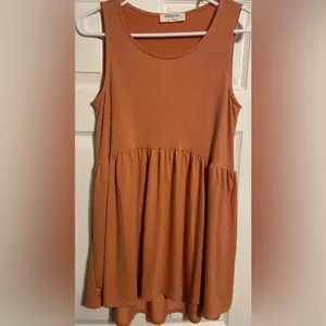 Zenana Outfitters Top Sleeveless EmpireWaist ButterOrange P-P 20” Hi-Lo Hem 27”F 32 1/2”Back NWOT thumbnail 2