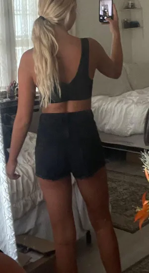 Black Rip Jean Shorts Size 00 thumbnail 2