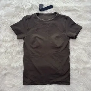 Nike Skims Ribbed Seamless Short Sleeve Top Dusty Oakmoss / Dune Size Medium thumbnail 3