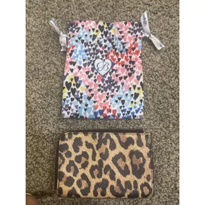 Brighton‎ Leopard Print Leather Zip Around Catwalk Coin Case Key Ring Vintage thumbnail 2