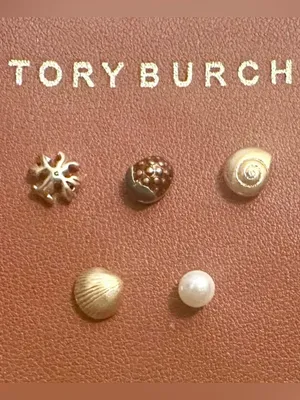 Tory Burch
Mismatched Stud Earrings Set NEW thumbnail 2