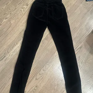 Blank NYC Women's maternity full‎ panel Black Skinny corduroy Jeans size 27 thumbnail 3