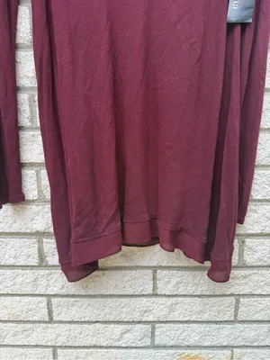 a.n.a Long-Sleeve V-Neck Top in Wine Burgundy thumbnail 2