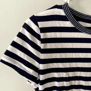 GAP navy blue white striped short sleeved vintage‎ t-shirt cotton top summer thumbnail 2