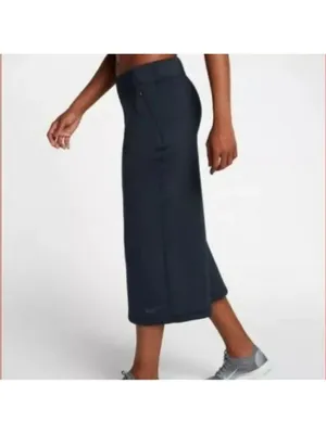 Nike Dri Fit Workout Capri Wide Leg Pants Womens Medium Black Elastic Wide Waist thumbnail 2