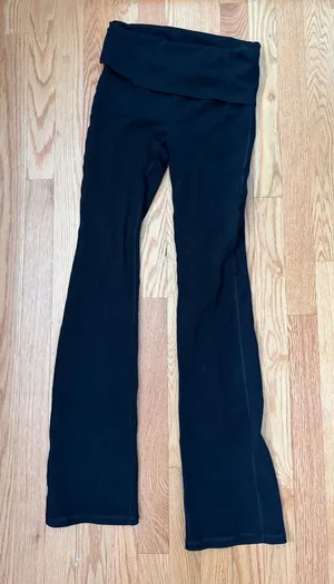 Aritzia Flare Leggings thumbnail 1