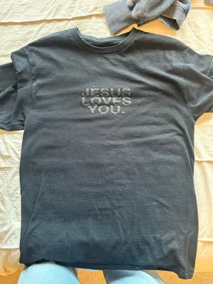 Gildan Jesus Loves You T-Shirt thumbnail 4