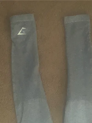 Gymshark xs leggings in Heather Gray thumbnail 8