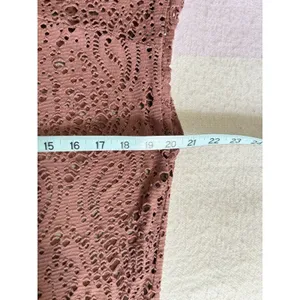 Mossimo Holey Paisley Short Cap Sleeve Round Neck Top Size XL Soft thumbnail 5