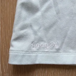 Sunny De Mini Baby Tee Size XS Light Blue thumbnail 4