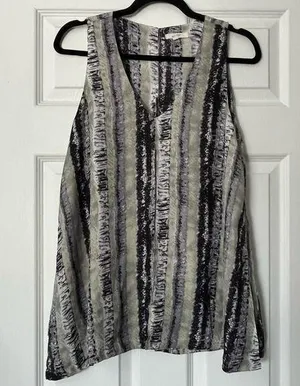Mystree Sleeveless Watercolor Print Top - Size M thumbnail 1